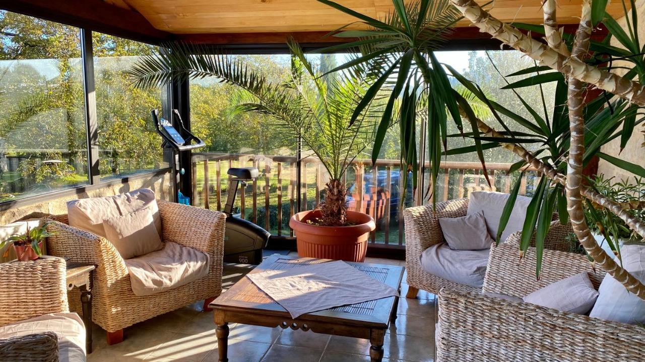Gîte du boulanger au pays de padirac piscine couverte chauffée Mayrinhac-Lentour Esterno foto