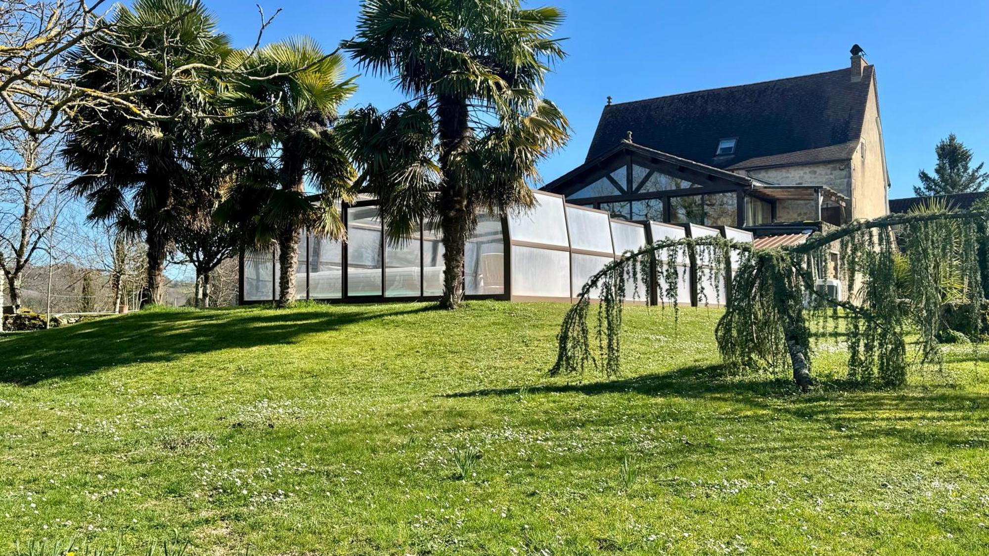 Gîte du boulanger au pays de padirac piscine couverte chauffée Mayrinhac-Lentour Esterno foto