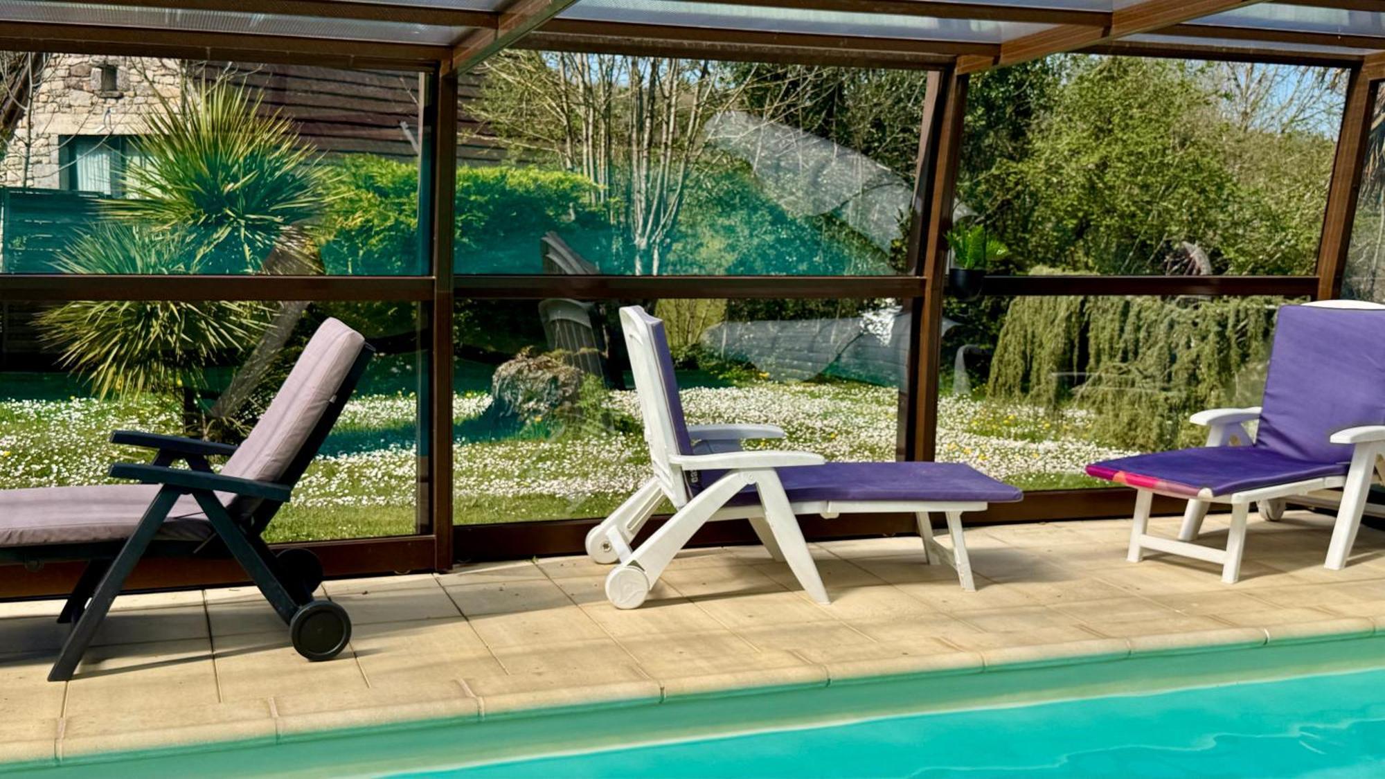Gîte du boulanger au pays de padirac piscine couverte chauffée Mayrinhac-Lentour Esterno foto